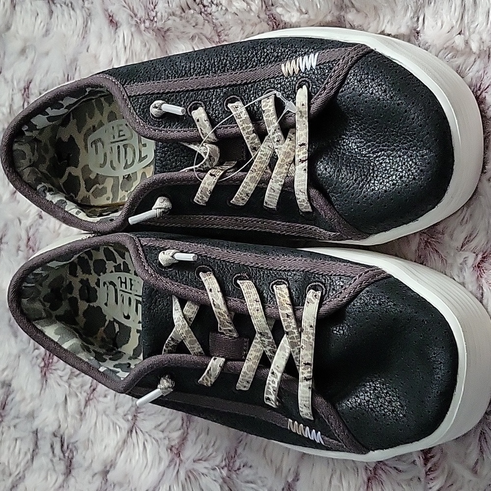 Hey Dude Women’s Platform Sneakers Gray Leather Camo Insole Comfort Shoes Size 6